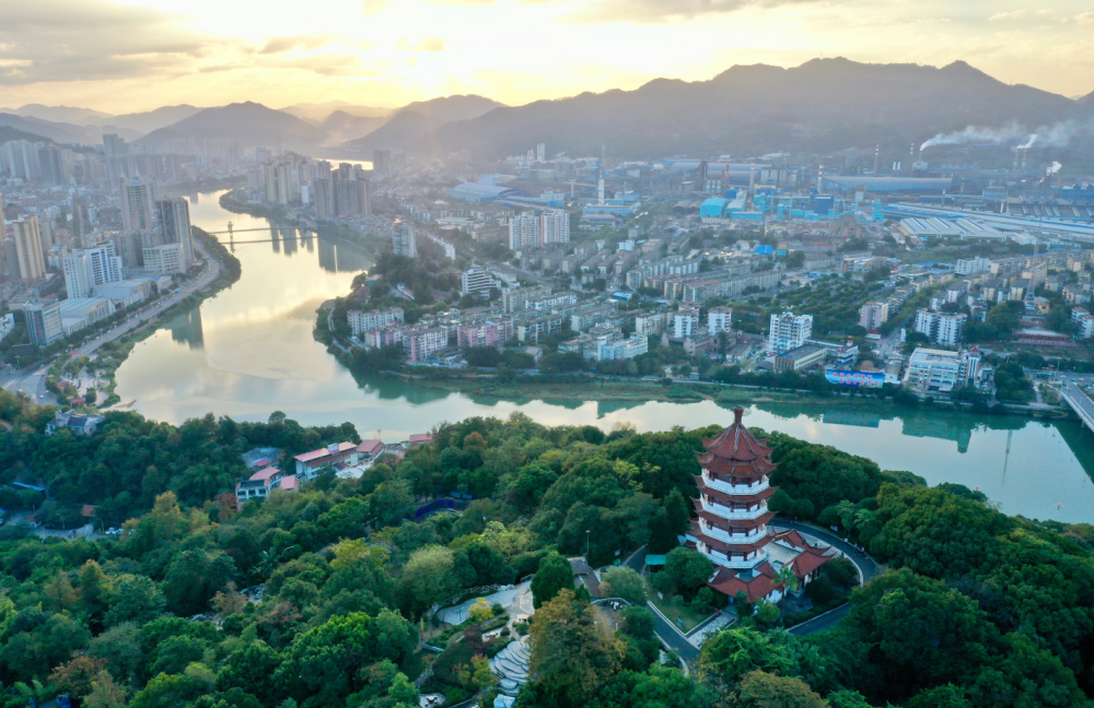 福建,历史文化的瑰宝与地理环境的独特魅力展现